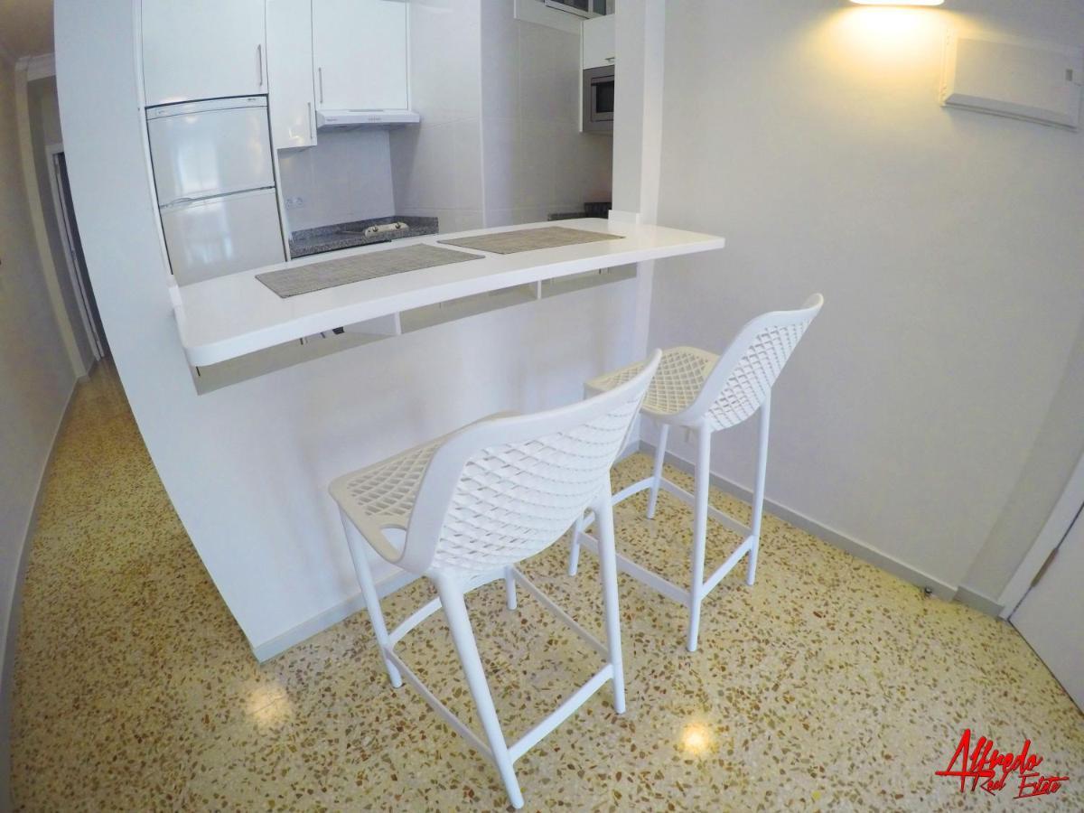 Edificio Abora Apartment Лос Кристианос Екстериор снимка