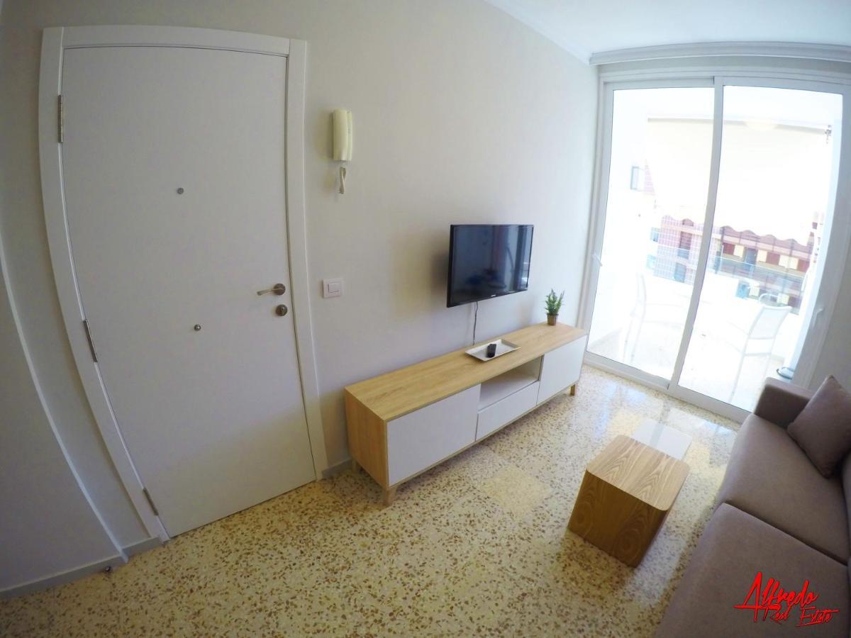 Edificio Abora Apartment Лос Кристианос Екстериор снимка