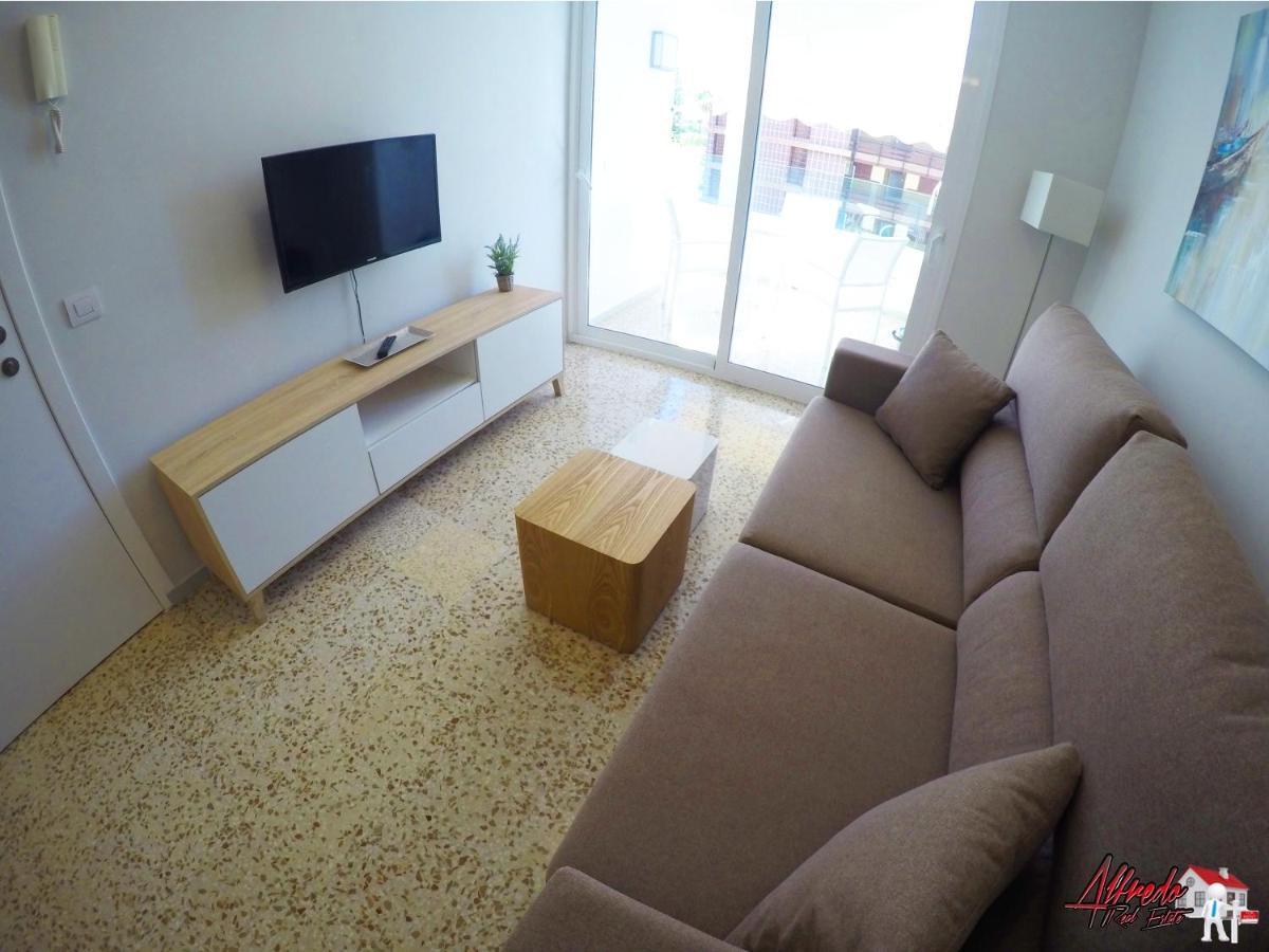 Edificio Abora Apartment Лос Кристианос Екстериор снимка