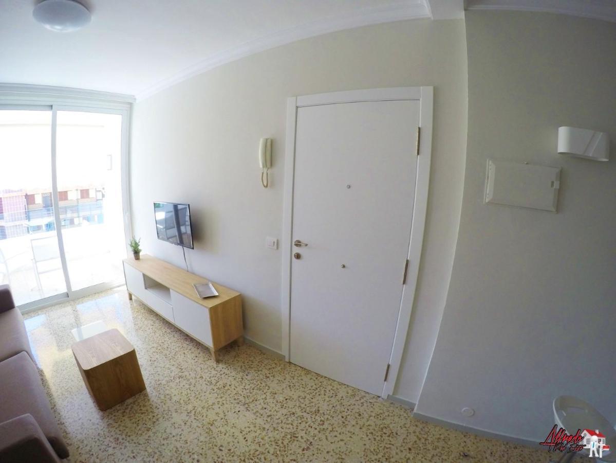 Edificio Abora Apartment Лос Кристианос Екстериор снимка