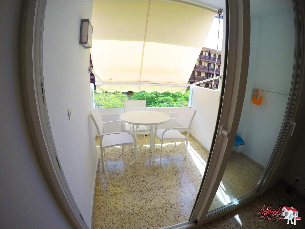 Edificio Abora Apartment Лос Кристианос Екстериор снимка
